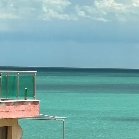 Luxury Rest Dolphin Club * ساني بيتش